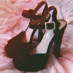 Steve Madden Black Suede Heels 6.5